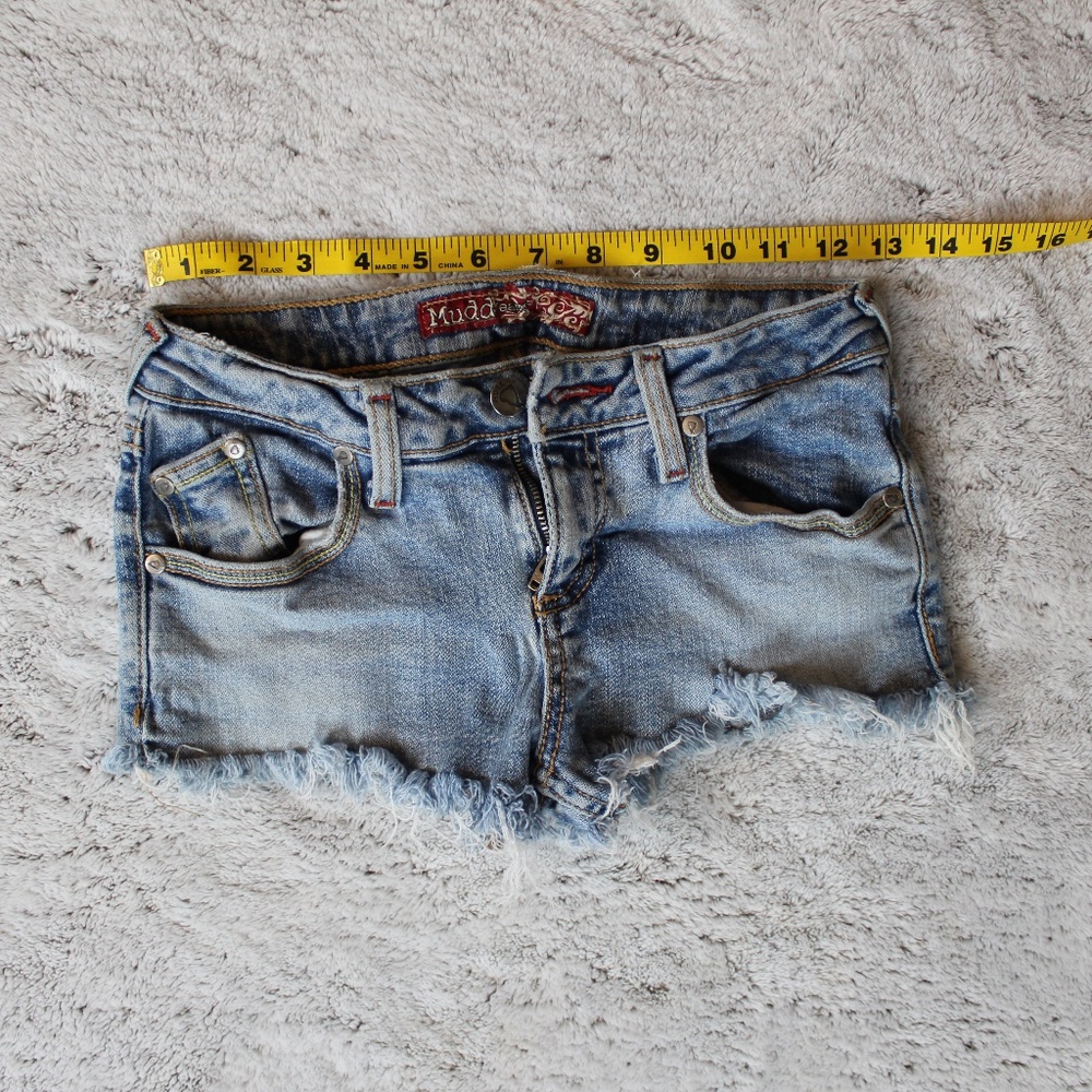 Mudd Jeans Cut-off Shorts